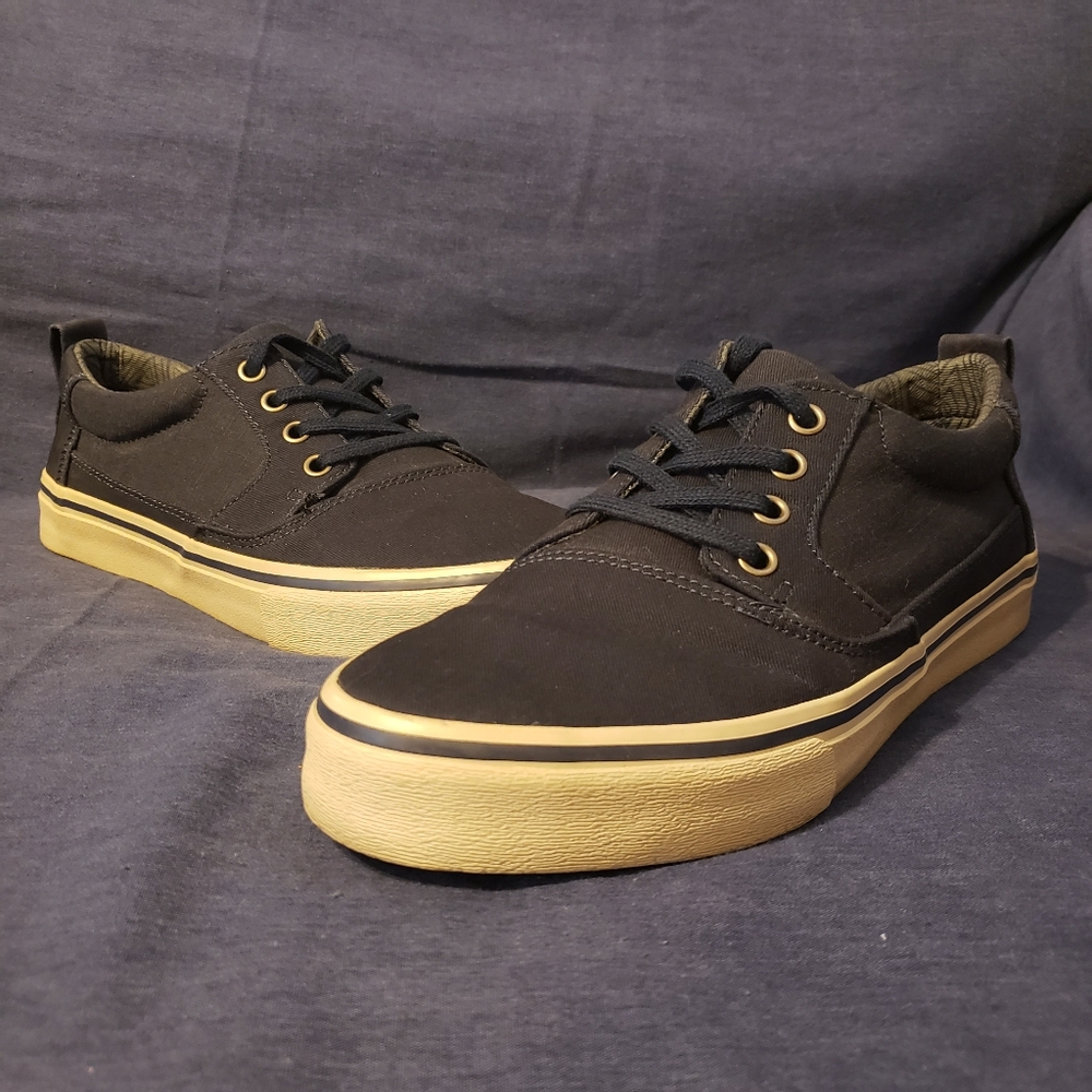 Tom's Classic Canvas Boat Shoes Navy Blue Men's Sz. 7